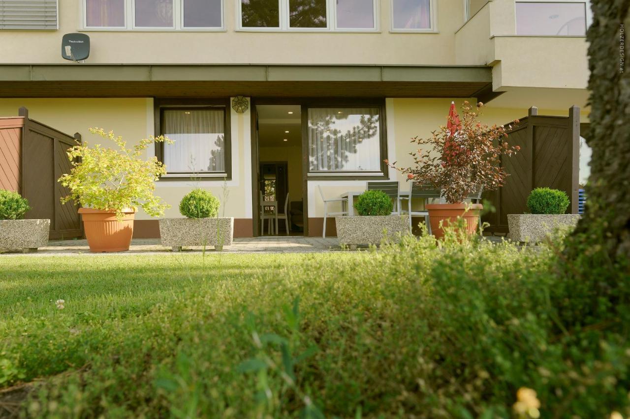Appartementhotel Karawankenblick Portschach am Woerthersee Exterior foto