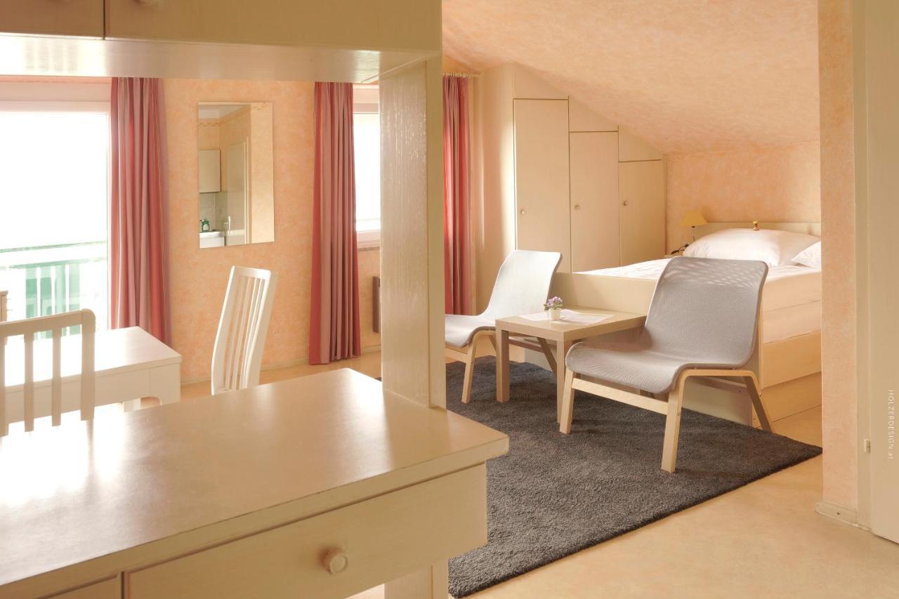 Appartementhotel Karawankenblick Portschach am Woerthersee Exterior foto