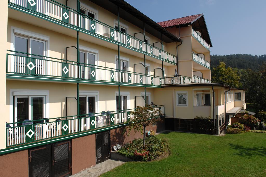 Appartementhotel Karawankenblick Portschach am Woerthersee Exterior foto
